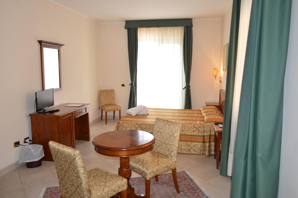 Hotel Delle Palme Falcone Værelse billede